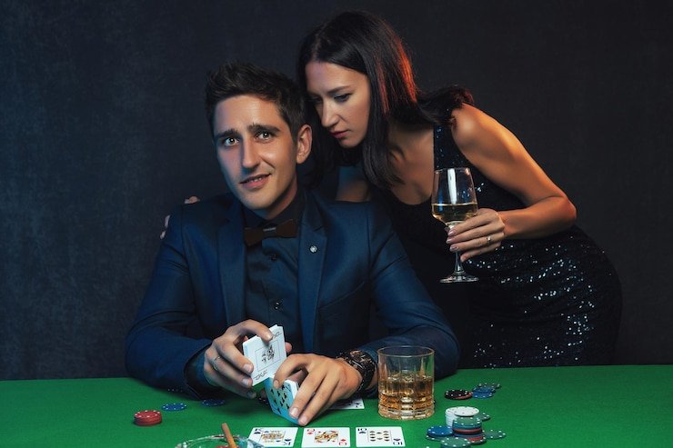 Antarmuka aplikasi mobile cebanqq menampilkan meja dealer langsung dan pasar sportsbook